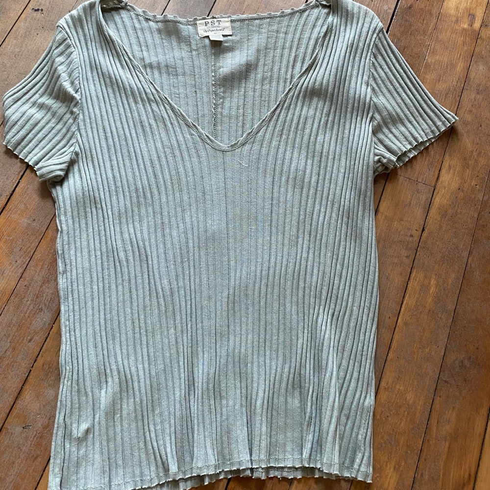 NWOT Ribbed Blouse, neutral green, short sleeve blouse